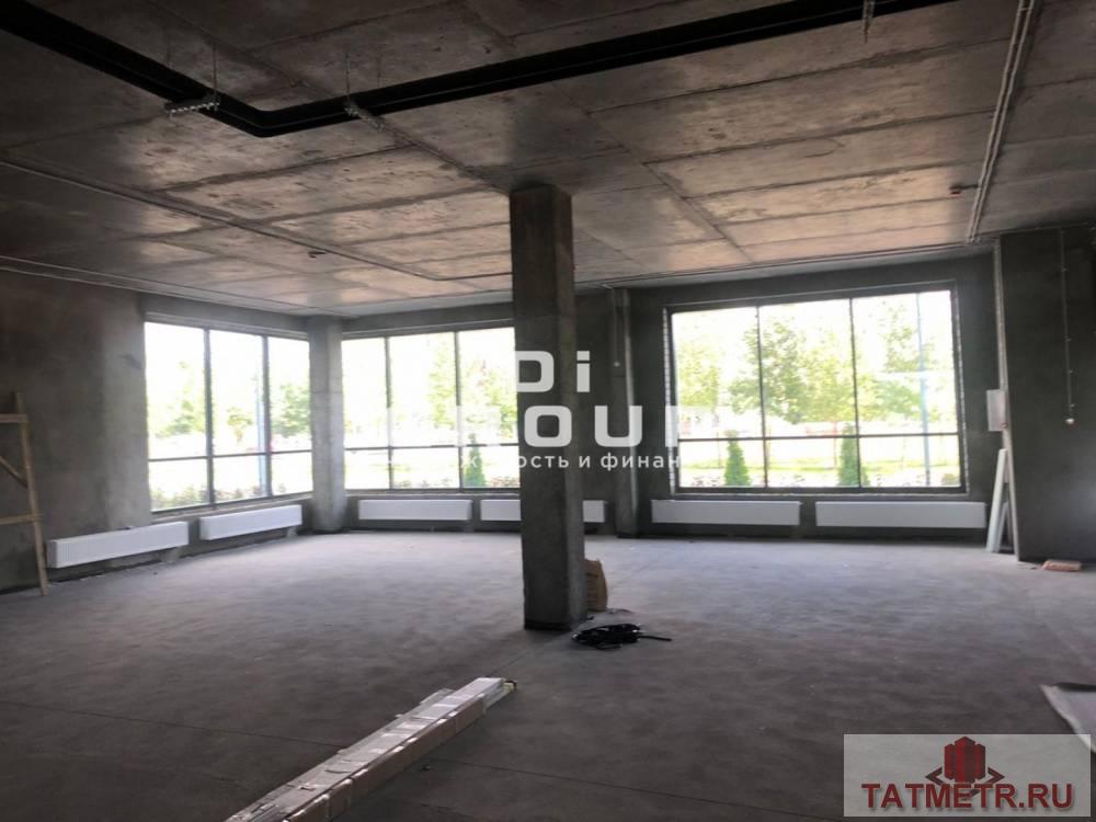 Аренда / Коммерческая / Warehouse, Казань, Беломорская улица, 600 000 000 Сдается в аренду помещение в Авиастроительном районе. Назначение: торговля, склад. Площадь 1000 кв.м., рабочая высота... - 5