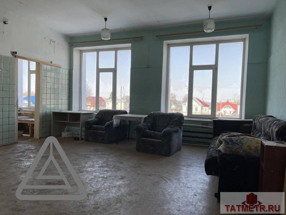 Коммерческая / Аренда / Офисы, Казань, Беломорская улица, 15 000 Сдается помещение 60 кв . Первая линия от дороги, 2 больших окна. Помещение состоит из 2х комнат и одной небольшой... - 1