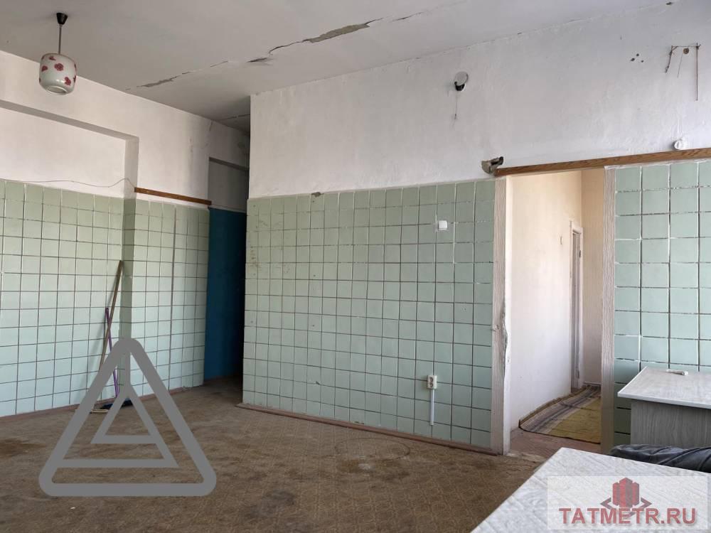 Коммерческая / Аренда / Офисы, Казань, Беломорская улица, 15 000 Сдается помещение 60 кв . Первая линия от дороги, 2 больших окна. Помещение состоит из 2х комнат и одной небольшой... - 3