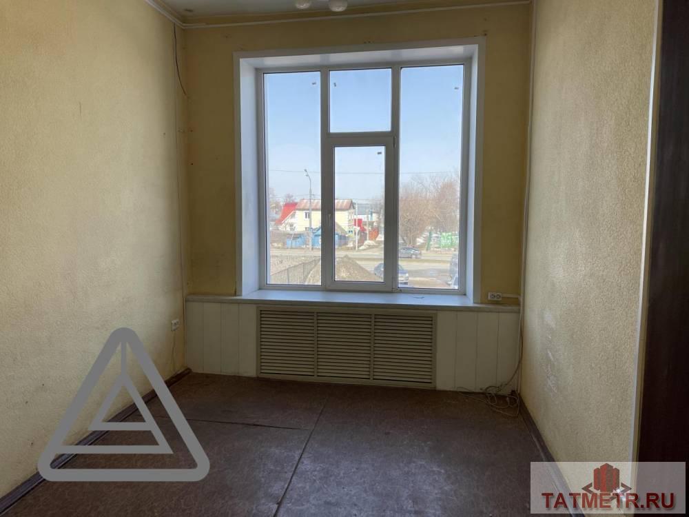 Коммерческая / Аренда / Офисы, Казань, Беломорская улица, 4 240 Сдается помещение по адресу Беломорская 69а. В хорошем состоянии. В помещении: Электричество Мебель Отопление Охрана... - 1