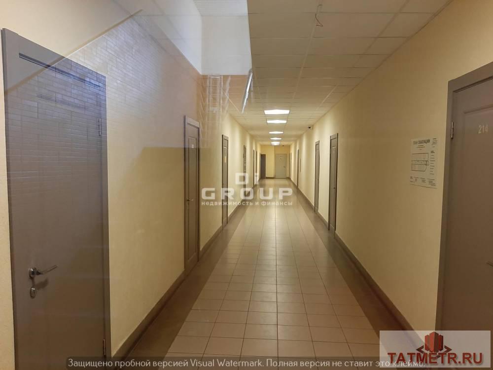 Продажа / Коммерческая / Office, Казань, улица Маршала Чуйкова, 29 900 000 Продам офисное помещение в бизнес-центре в Ново-Савиновском районе. — площадь 496 кв.м., первая линия, второй этаж; —... - 2