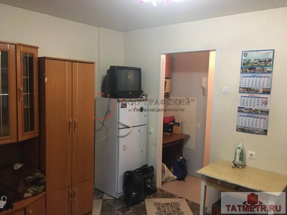 Продажа / Квартиры, Казань, улица Халитова, 1 800 000 Описание Продаю отличную гостинку площадью 20 кв.м. в Советском районе! Гостинка уютная и светлая, сделан... - 1