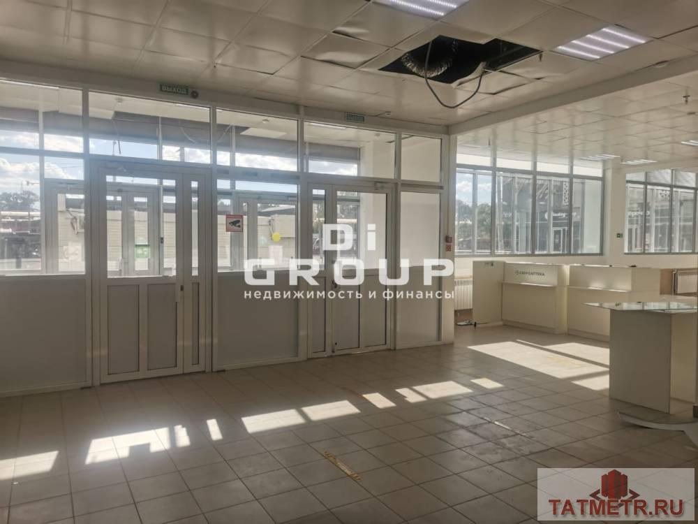 Продажа / Коммерческая / Office, Казань, улица Саид-Галеева, 65 000 000 Предлагается к реализации помещение в нежилом здании. Характеристики: — 1 линия; — 1 этаж; — витражное остекление; —...