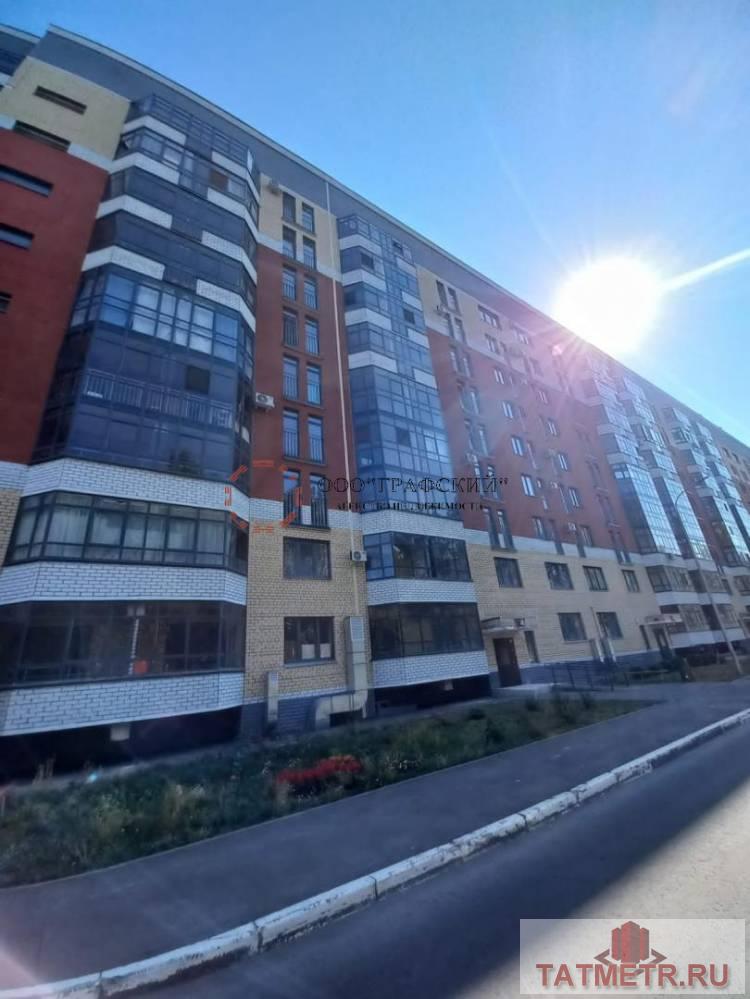 Продажа / Квартиры, Казань, улица Зур Урам, 8 350 000 Продаю двухкомнатную квартиру в новом кирпичном доме. ДОМ СДАН! Квартира очень светлая, с двумя балконами. Комнаты... - 2