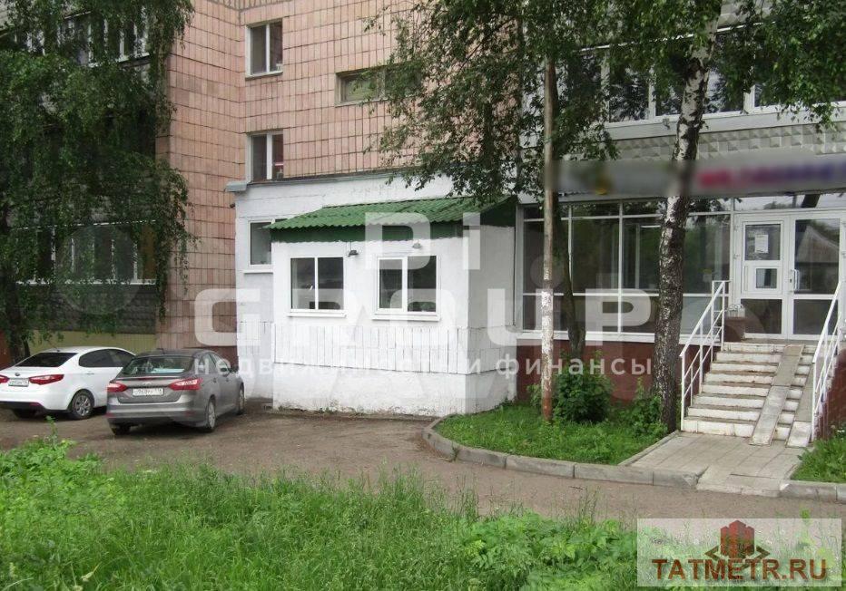 Продажа / Коммерческая / Office, Казань, улица Максимова, 2 750 000 Продается нежилое помещение 21 кв.м с отдельным входом по ул Максимова 3. Помещение находится на 1 этаже жилого... - 1