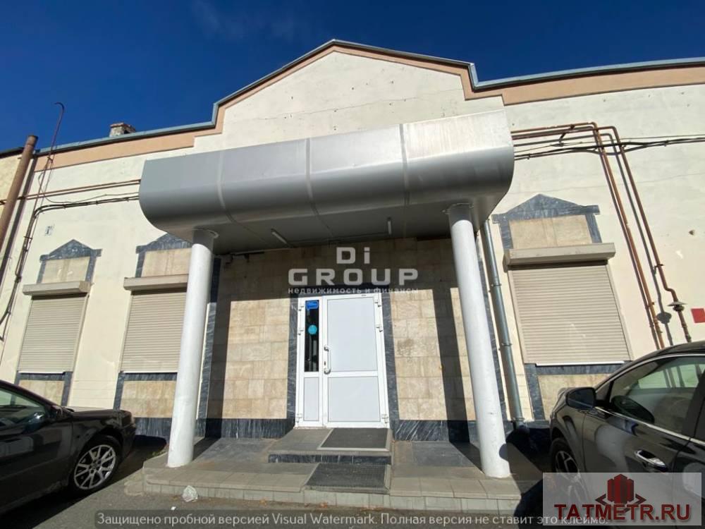 Аренда / Коммерческая / Free purpose, Казань, улица Алафузова, 179 000 Сдается в аренду помещение в Кировском районе Казани. Площадь 342 кв.м, первая линия, первый этаж, хороший... - 1