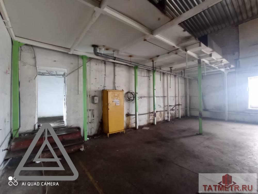 Аренда / Коммерческая / Warehouse, Казань, улица Седова, 90 000 Сдается теплый склад общая площадь 130 кв.м и 70 кв.м помещение подсобные по адресу: Седова 2. В хорошем состоянии.... - 1
