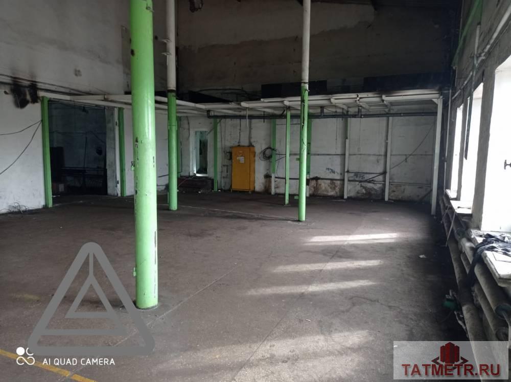 Аренда / Коммерческая / Warehouse, Казань, улица Седова, 90 000 Сдается теплый склад общая площадь 130 кв.м и 70 кв.м помещение подсобные по адресу: Седова 2. В хорошем состоянии.... - 2