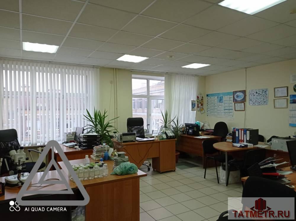 Аренда / Коммерческая / Free purpose, Казань, улица Тази Гиззата, 80 900 Сдается офисное 115.6 кв.м помещение по адресу: ул. Тази Гиззата 4 . В отличном состоянии. (4 этаж) В помещении: —... - 10
