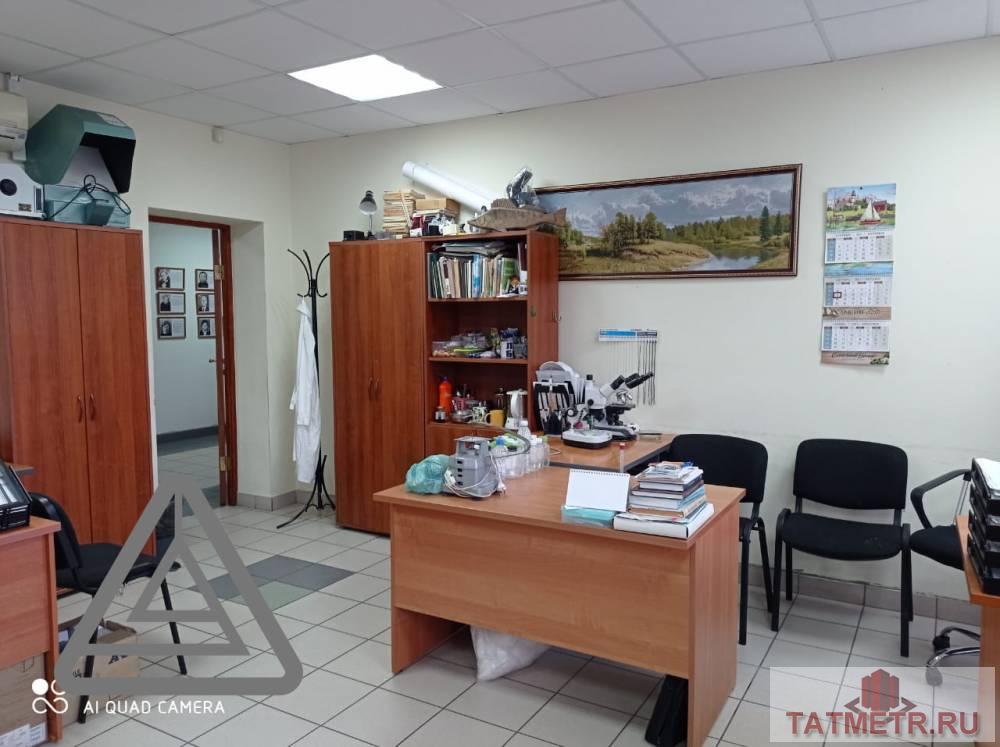 Аренда / Коммерческая / Free purpose, Казань, улица Тази Гиззата, 80 900 Сдается офисное 115.6 кв.м помещение по адресу: ул. Тази Гиззата 4 . В отличном состоянии. (4 этаж) В помещении: —... - 9
