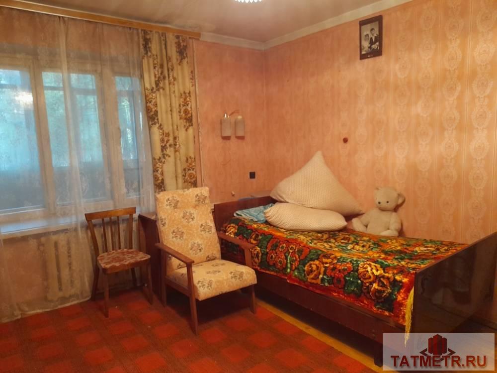 Продажа / Комнаты, Зеленодольск, Вали Хазиева улица, 897 531 Продаётся большая, светлая комната с трёхметровой лоджией в трехкомнатной квартире в г. Зеленодольск. Санузел... - 1
