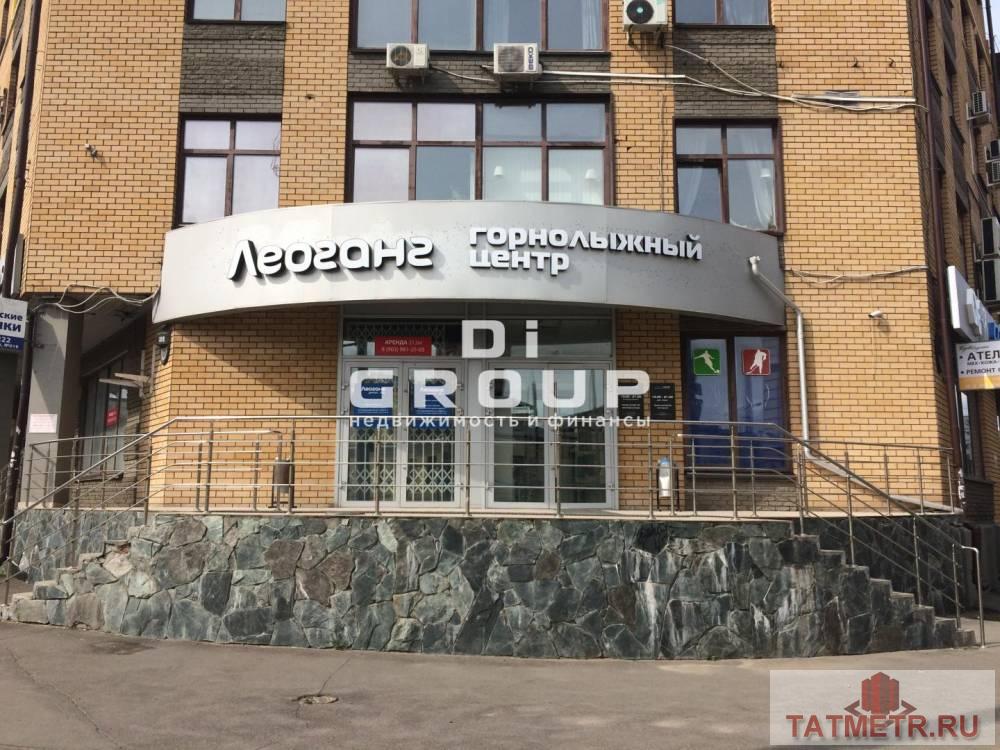 Коммерческая / Аренда / Офисы, Казань, улица Тази Гиззата, 240 000 Основные характеристики: — первый этаж нежилого здания (бизнес-центр); — 1 линия, высокий автомобильный и пешеходный... - 2