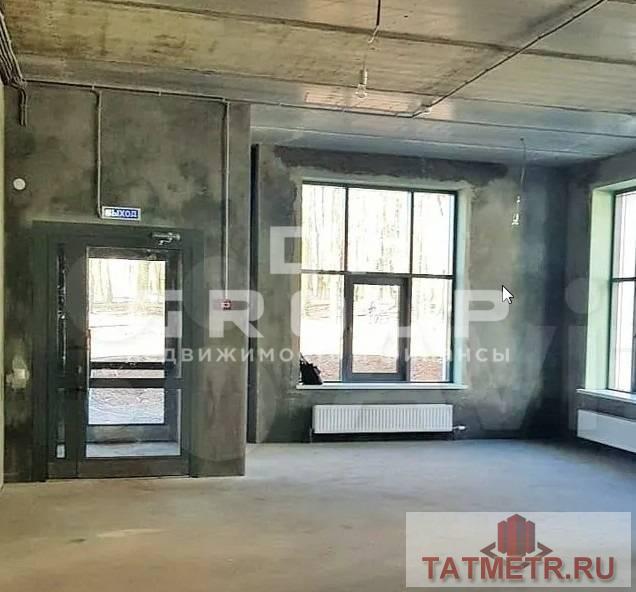 Продажа / Коммерческая / Office, Царево, улица Петра Гаврилова, 6 676 800 Продается помещения свободного назначения в ЖК Царево общ пл.55.64 кв м Торцевое.1 линия . 1 этаж с отличным... - 4