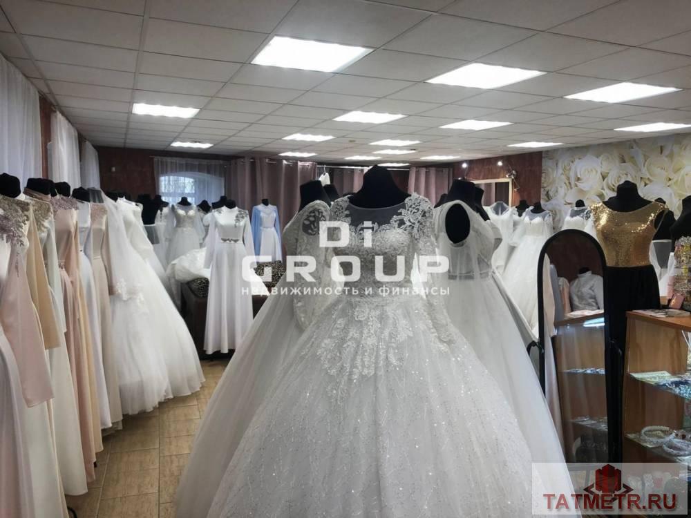 Коммерческая / Аренда / Офисы, Казань, Московская улица, 120 000 Сдается в аренду помещение свободного назначения площадью 100 м² на первом этаже. — Большой автомобильный и... - 6