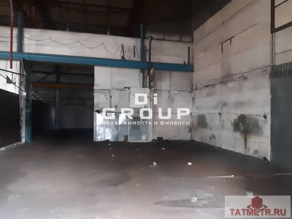Аренда / Коммерческая / Warehouse, Казань, улица Седова, 90 000 Сдается теплое помещение . 130 квм+ 70 квм офисное помещение.Высота потолков 8 метров, полы бетонные в ноль. Огромная... - 1