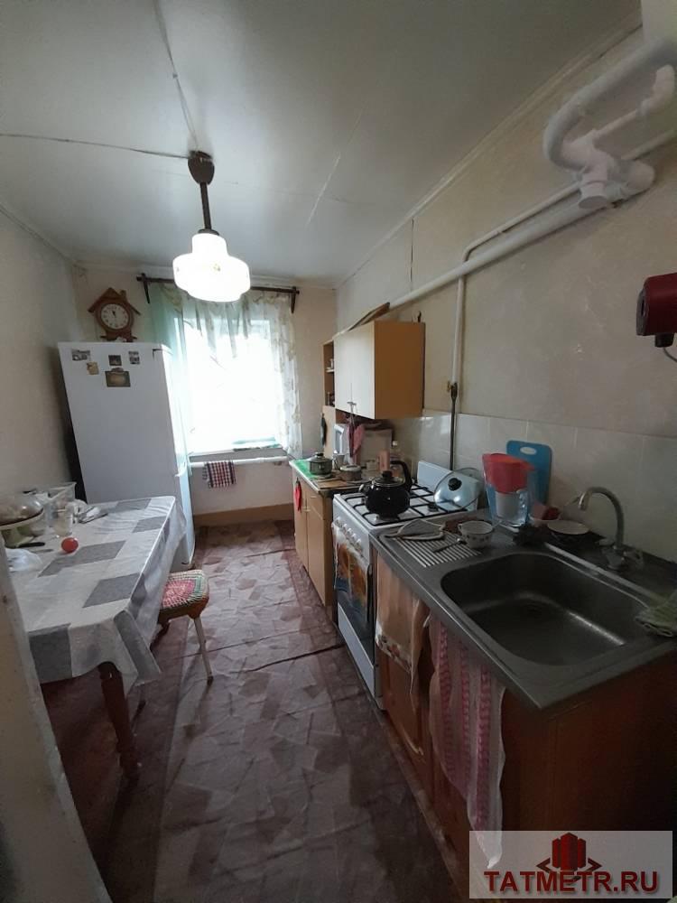 Продажа / Жилая / Дом с участком, Зеленодольск, Лиственная улица, 4 947 000 Продаётся дом, построенный из кирпича в г. Зеленодольск. В доме просторный зал с большими окнами, две спальные... - 4