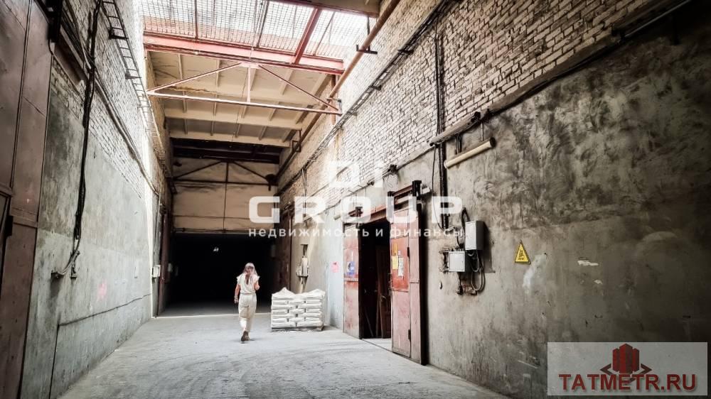 Аренда / Коммерческая / Warehouse, Нижнекамск, улица Первопроходцев, 1 500 000 Сдаю торгово-складские теплые помещения на базе в г.Нижнекамск, на первой линии ул. Первопроходцев. Общая площадь... - 5