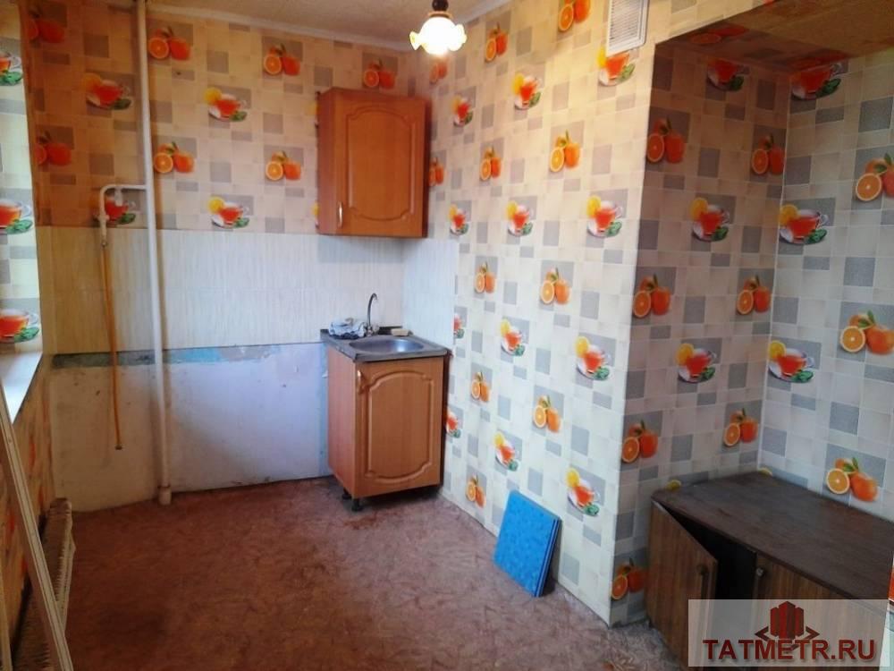 Продажа / Квартиры, Зеленодольск, Королева улица, 1 597 000 Продается однокомнатная квартира на среднем этаже с лоджией в г. Зеленодольск. На кухне есть ниша для холодильника,... - 1