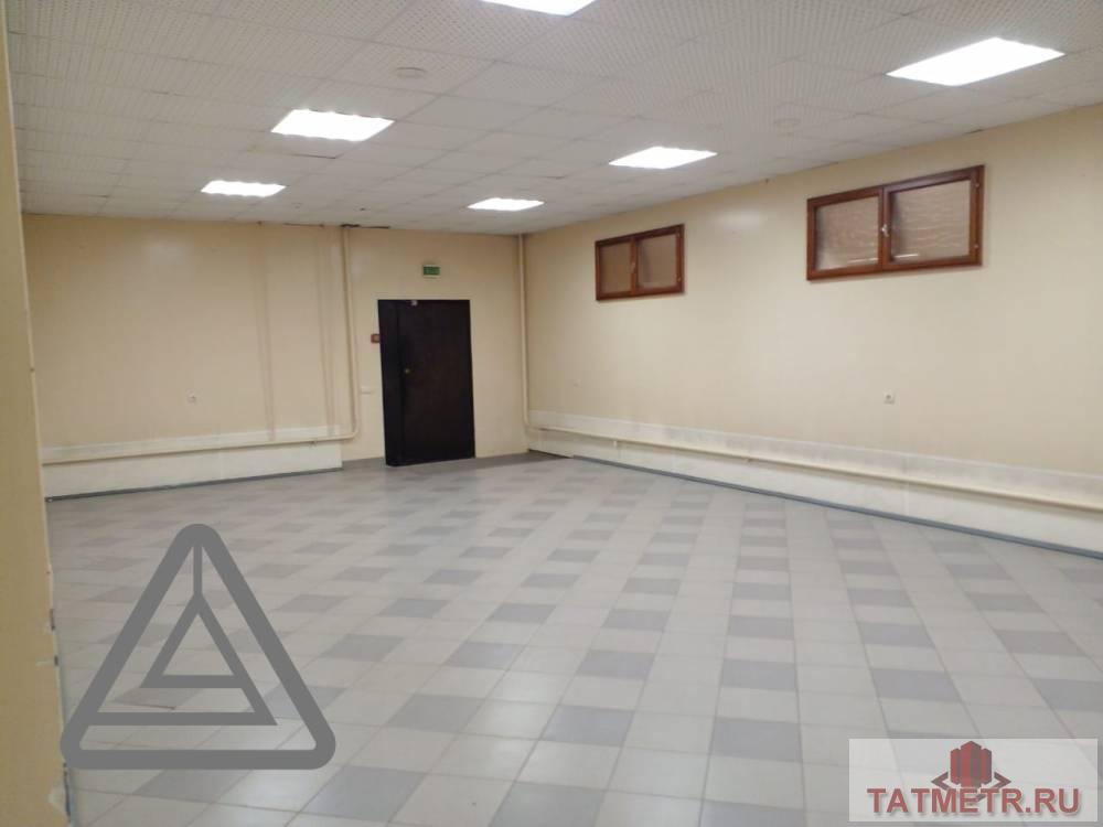 Аренда / Коммерческая / Warehouse, Казань, улица Татарстан, 54 000 Сдается помещение по адресу Татарстан 52 в хорошем состоянии В помещении: Электричество Отопление Запасной вход...