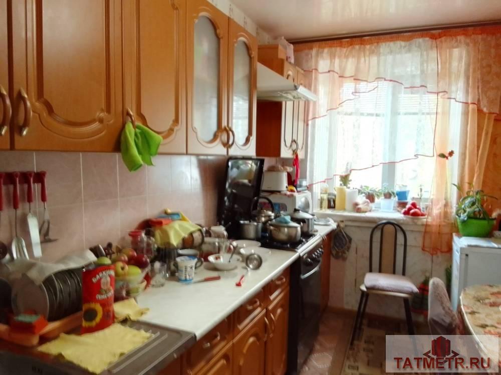 Продается отличная 2-х комнатная квартира ленинградского проекта в г. Зеленодольск. Квартира очень светлая, уютная,... - 3