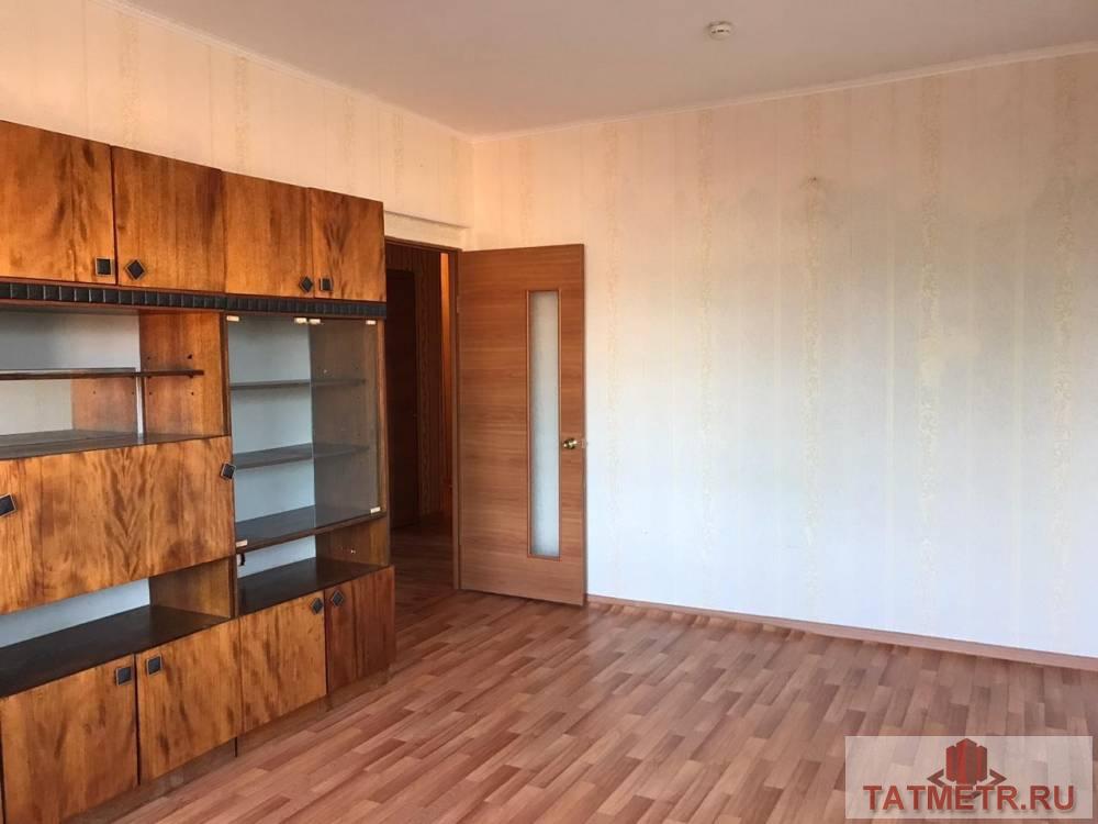 Продажа / Комнаты, Чистополь, Мебельная улица, 1 650 000 Продаются ¾ доли в большой двухкомнатной квартире по адресу: ул.Мебельная, дом 8, общая площадь 60 кв.м, 3 этаж. Все...