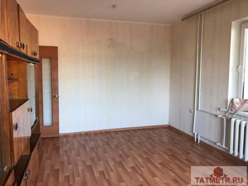 Продажа / Комнаты, Чистополь, Мебельная улица, 1 650 000 Продаются ¾ доли в большой двухкомнатной квартире по адресу: ул.Мебельная, дом 8, общая площадь 60 кв.м, 3 этаж. Все... - 1