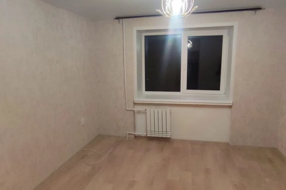 Продается комната в г.Зеленодольск. В комнате сделан ремонт: окно...
