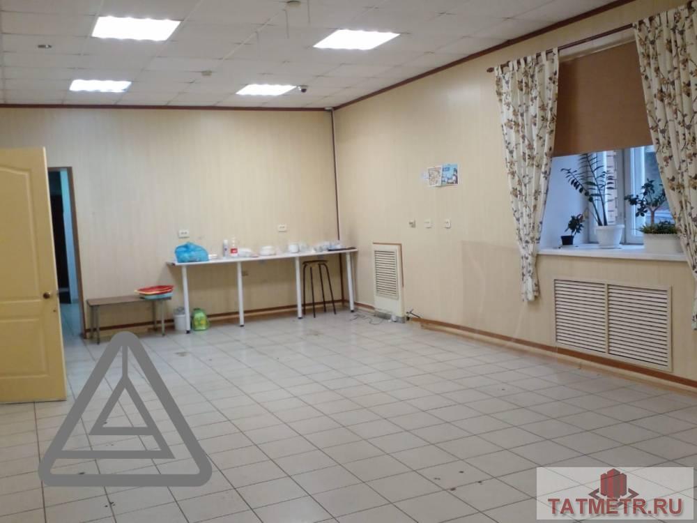 Аренда / Коммерческая / Free purpose, Казань, улица Аделя Кутуя, 140 000 Сдается помещение 190 кв.м по адресу: Аделя Кутуя 44А. В состоянии хорошем В помещении: — Интернет — Электричество —... - 15
