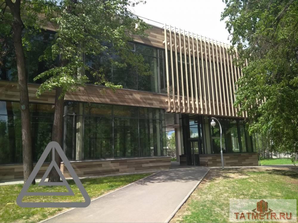 Продажа / Коммерческая / Free purpose, Казань, проспект Ямашева, 324 000 000 Продается новый много-функциональный комплекс в парковой зоне возле ДК Химиков. Площадь 1-го этажа 953 кв.м., 2-го...