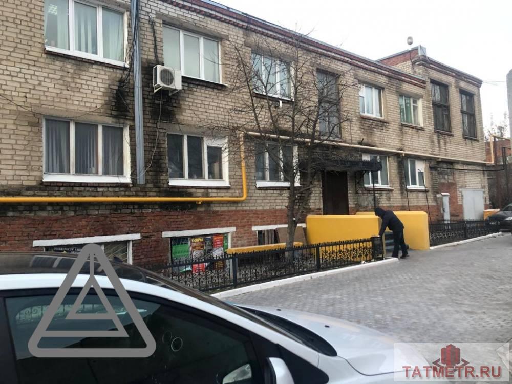 Коммерческая / Аренда / Офисы, Казань, Гвардейская улица, 7 000 Сдается офисное помещение по адресу Гвардейская 46 а В помещении: — Электричество — Отопление — Охрана — вытяжная...