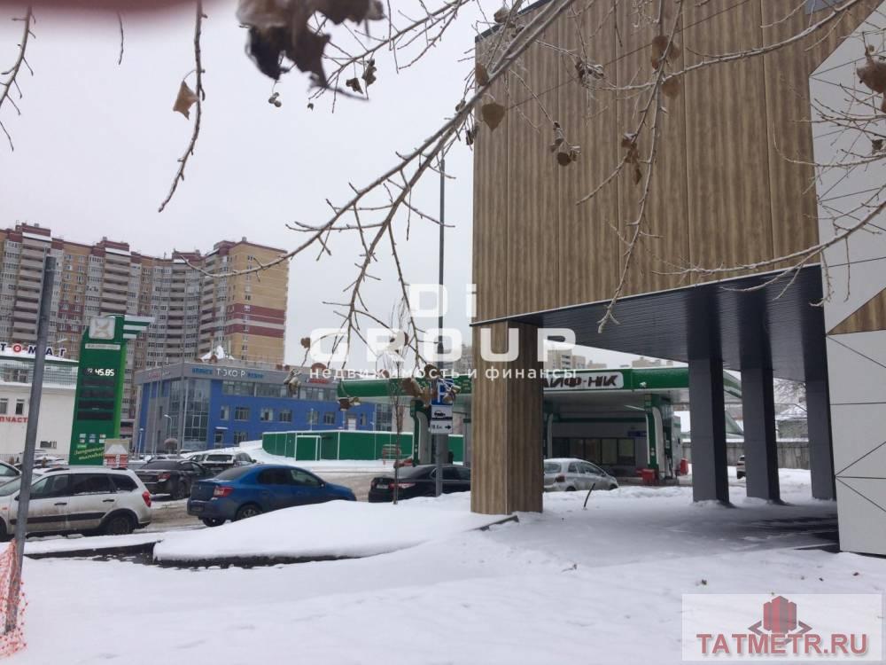 Коммерческая / Аренда / Офисы, Казань, улица Адоратского, 260 000 Основные характеристики: — 1 этаж нового отдельно стоящего двухэтажного здания; — 1 линия улиц Адоратского и... - 5