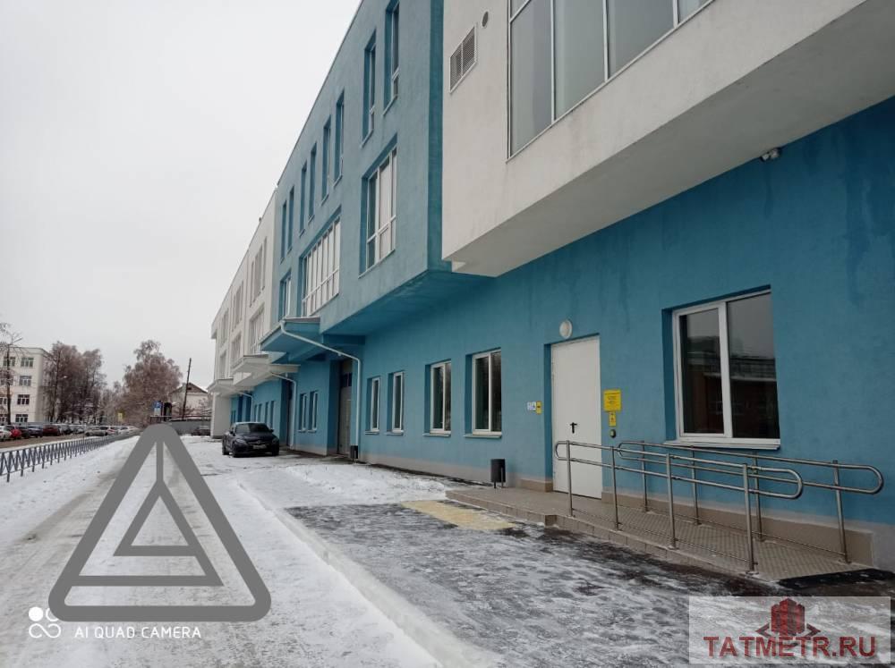 Коммерческая / Аренда / Офисы, Казань, улица Энгельса, 140 000 Сдается площадь 40- 210 кв.м по адресу ул.Энгельса,д.15 . Помещение в отличном состоянии. В помещение : — Интернет —... - 15