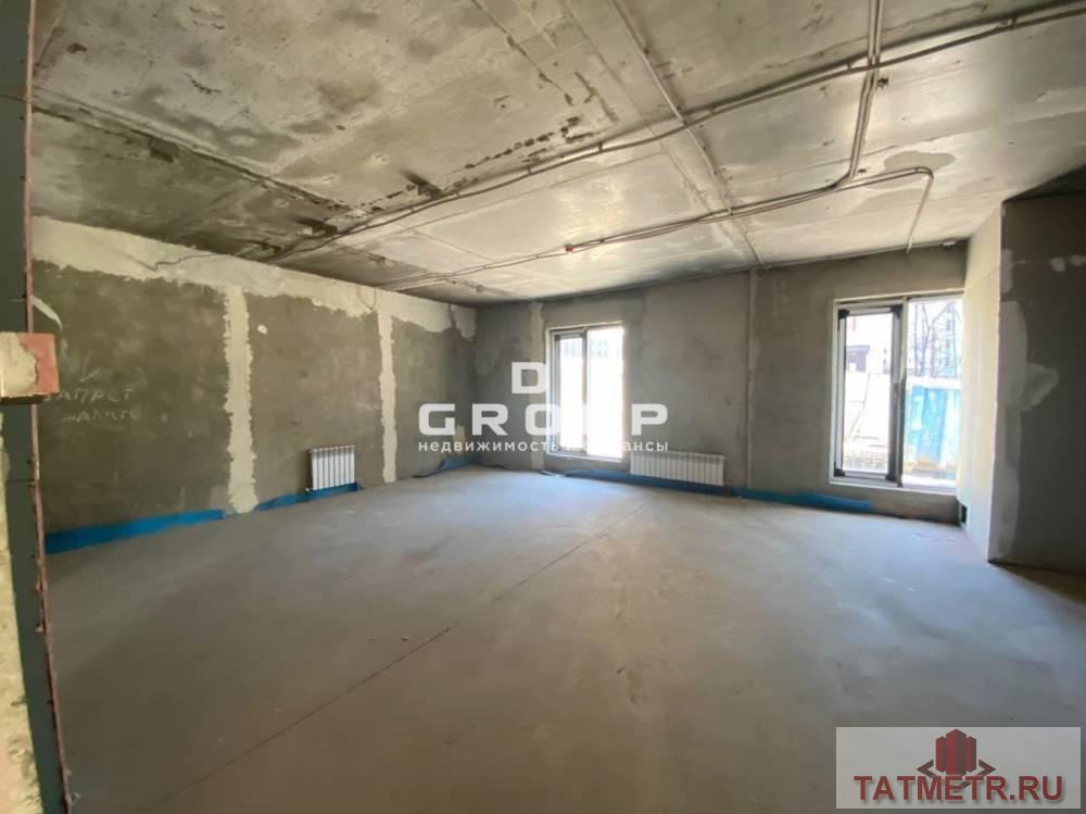 Продажа / Коммерческая / Office, Казань, улица Волкова, 27 700 000 Продается помещение 164,3 кв.м. свободного назначения в новом ЖК «Royal Residence» на ул. Волкова. Расположен на... - 8