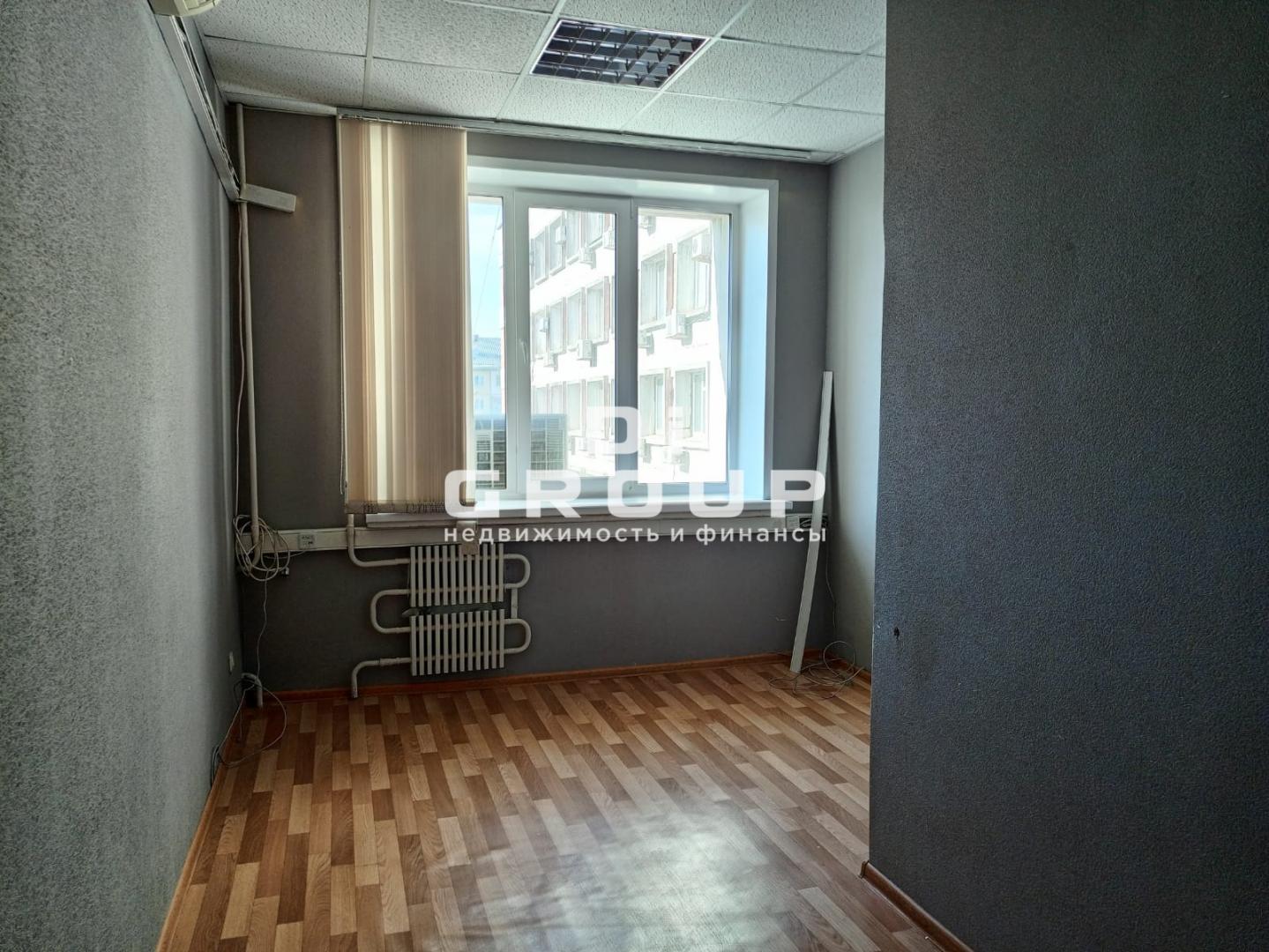 Коммерческая / Аренда / Офисы, Казань, улица Маршала Чуйкова, 54 000 Предлагается офис на 7 этаже по у.Чуйкова . Характеристики: — нежилое здание; — развитая инфраструктура; — остановка... - 1