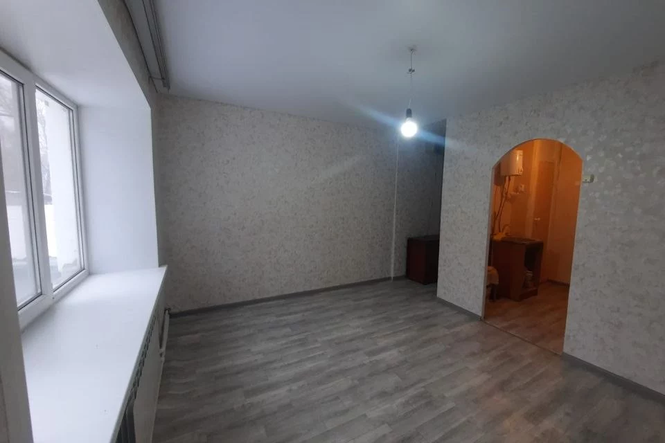 Продажа / Квартиры, Зеленодольск, Заикина улица, 1 279 000 Продается однокомнатная квартира в г. Зеленодольск. Квартира расположена на среднем этаже. Квартира с ремонтом:... - 1