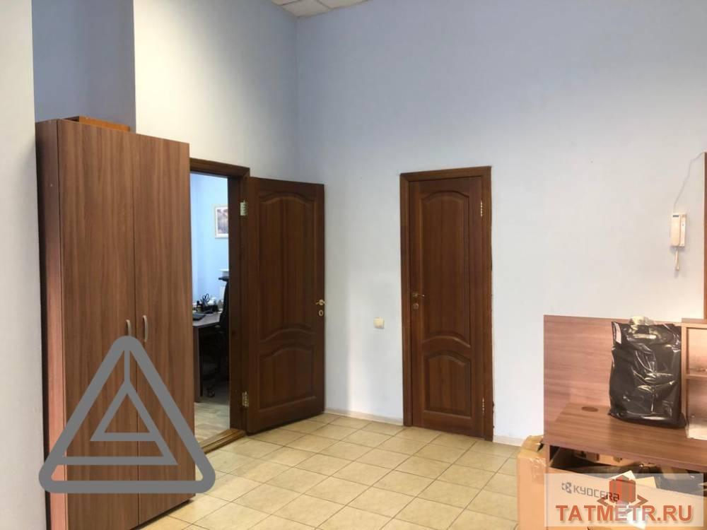 Коммерческая / Аренда / Офисы, Казань, улица Карла Маркса, 50 000 Сдается уютное офисное помещение по адресу Карла Маркса 39, находящееся в историческом центре Казани В помещении:... - 3