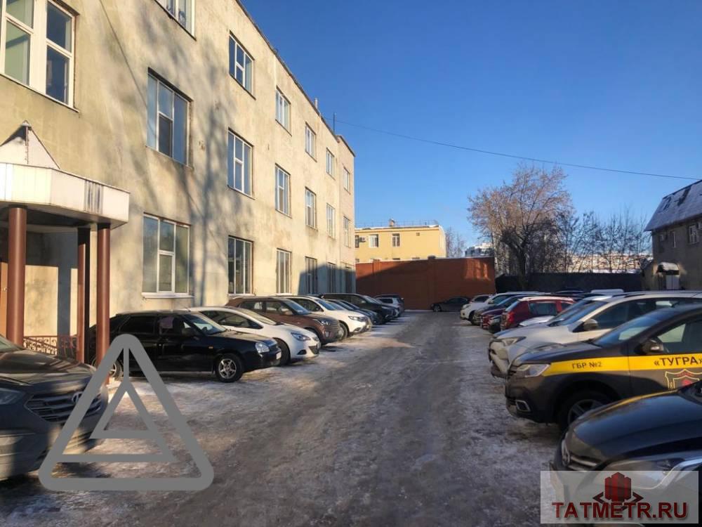 Коммерческая / Аренда / Офисы, Казань, улица Сеченова, 22 000 Сдается офисное помещение по адресу Сеченова 17 В помещении: Электричество Отопление Проведено водоснабжение Высота... - 11