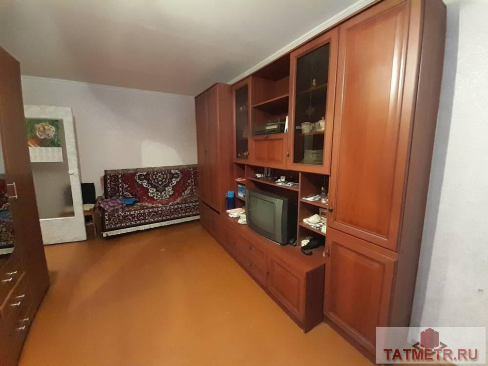Продажа / Квартиры, Зеленодольск, Фрунзе улица, 2 098 500 Продаётся однокомнатная квартира в г. Зеленодольск. Дом после капитального ремонта, высокий первый этаж, пассажирский... - 1