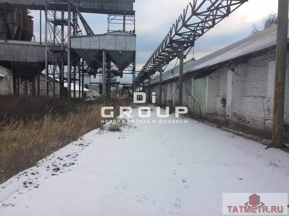 Аренда / Коммерческая / Warehouse, Казань, Хлебозаводская улица, 300 000 Сдаю в аренду неотапливаемый склад с ж/д веткой на ул. Хлебозаводская 7, площадью от 200 м2 до 10 тыс. м2. Размеры... - 2