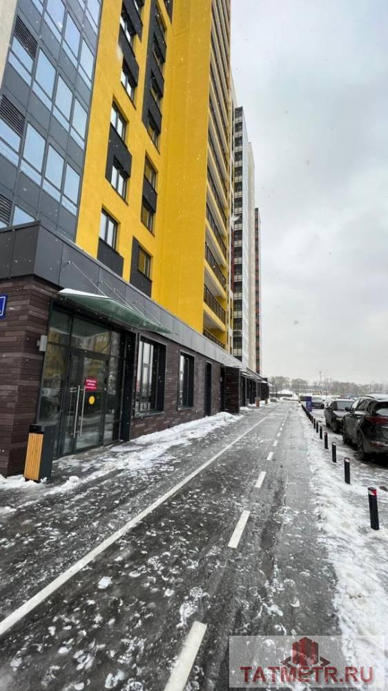 Продажа / Коммерческая / Office, Казань, улица Александра Курынова, 25 325 000 Продается помещение свободного назначения 111.3 кв м в ЖК Светлая долина . 1 линия, 1 этаж жилого многоэтажного дома,...