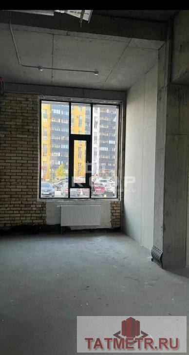 Продажа / Коммерческая / Office, Казань, улица Александра Курынова, 17 251 500 Продается помещение свободного назначения 111.3 кв м в ЖК Светлая Долина . 1 линия, 1 этаж жилого многоэтажного дома,... - 2