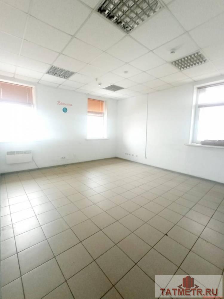 Продажа / Коммерческая / Office, Казань, улица Карла Маркса, 11 200 000 Продается блок офис в центре города. Дом расположен на пересечении улиц Карла Маркса и Гоголя. Яркий фасад, выполнен... - 11
