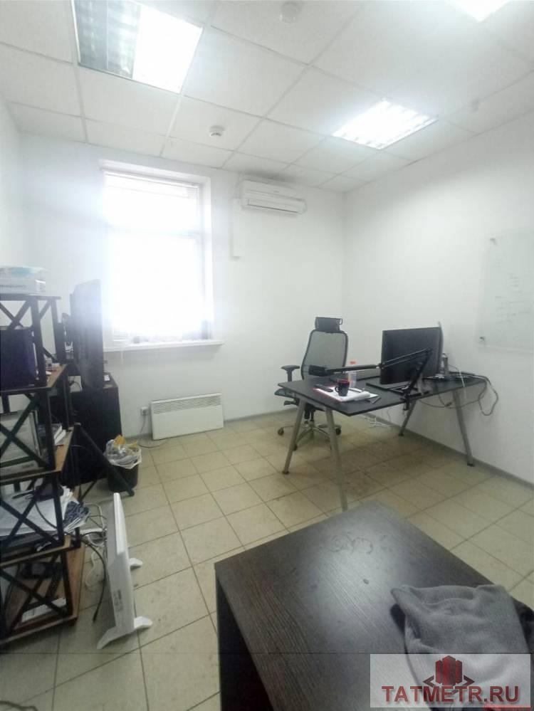 Продажа / Коммерческая / Office, Казань, улица Карла Маркса, 11 200 000 Продается блок офис в центре города. Дом расположен на пересечении улиц Карла Маркса и Гоголя. Яркий фасад, выполнен... - 14