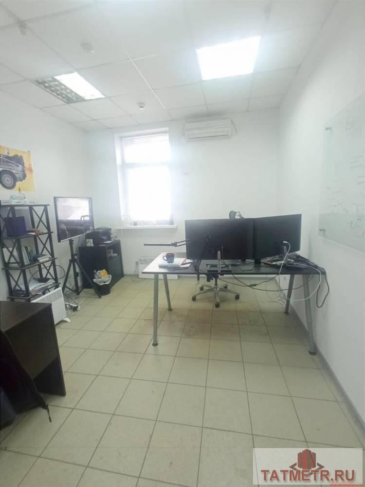 Продажа / Коммерческая / Office, Казань, улица Карла Маркса, 11 200 000 Продается блок офис в центре города. Дом расположен на пересечении улиц Карла Маркса и Гоголя. Яркий фасад, выполнен... - 15
