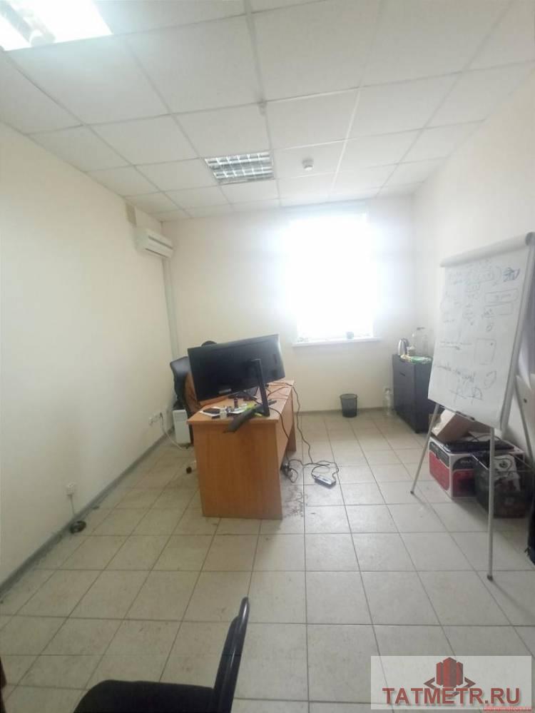 Продажа / Коммерческая / Office, Казань, улица Карла Маркса, 11 200 000 Продается блок офис в центре города. Дом расположен на пересечении улиц Карла Маркса и Гоголя. Яркий фасад, выполнен... - 4