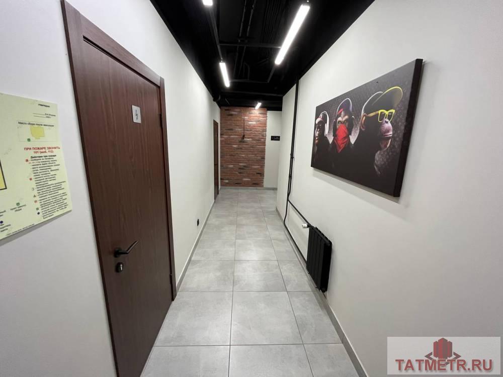 Продажа / Коммерческая / Office, Казань, 27 499 000 Продается офис по адресу Г.Кариева д.6, ЖК ХХI век. основные характеристики: — 3 входа (два с первой линии, один со... - 1