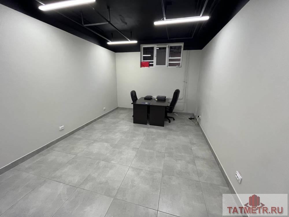 Продажа / Коммерческая / Office, Казань, 27 499 000 Продается офис по адресу Г.Кариева д.6, ЖК ХХI век. основные характеристики: — 3 входа (два с первой линии, один со... - 17