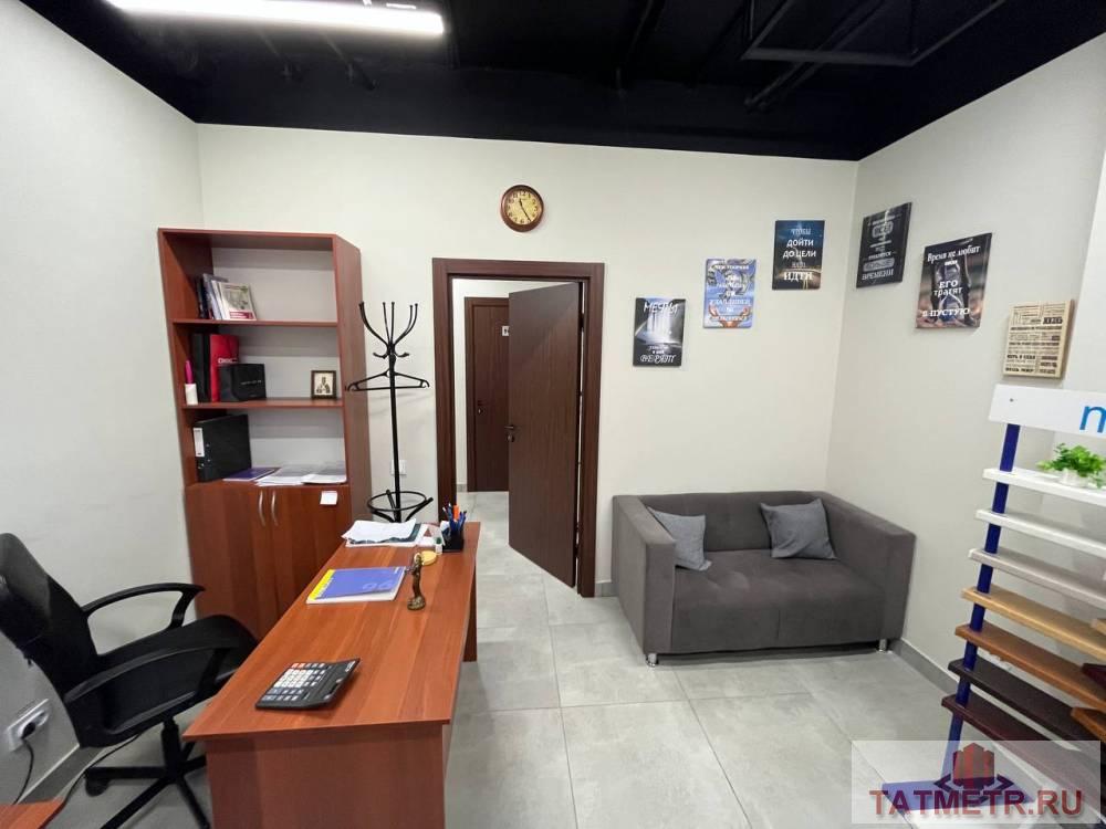 Продажа / Коммерческая / Office, Казань, 27 499 000 Продается офис по адресу Г.Кариева д.6, ЖК ХХI век. основные характеристики: — 3 входа (два с первой линии, один со... - 18