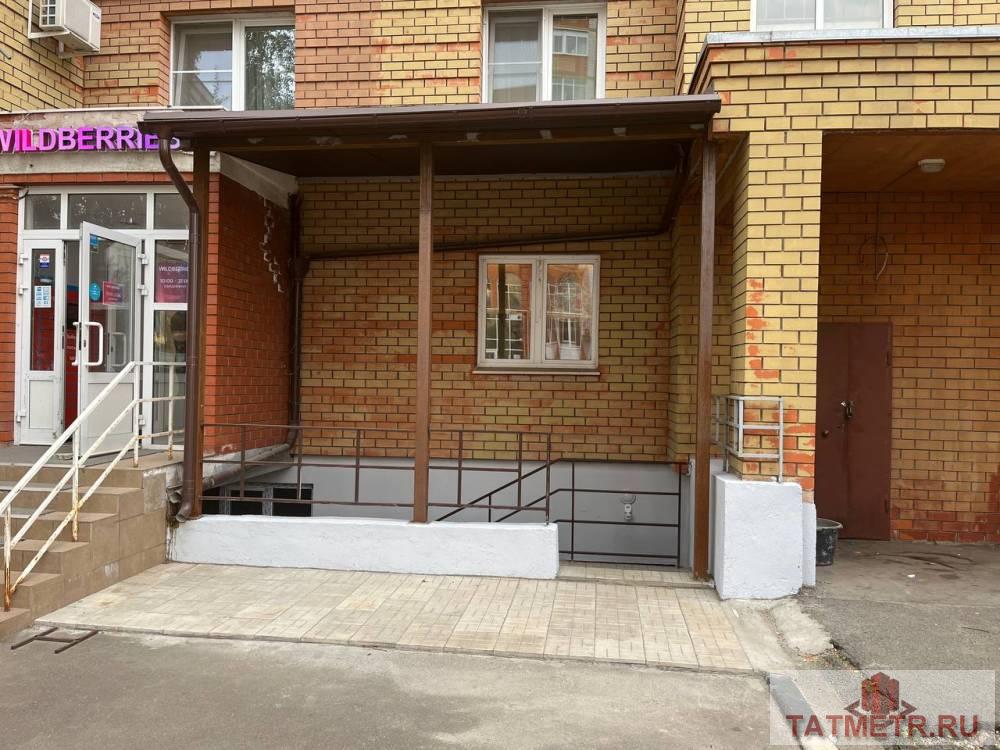 Продажа / Коммерческая / Office, Казань, 27 499 000 Продается офис по адресу Г.Кариева д.6, ЖК ХХI век. основные характеристики: — 3 входа (два с первой линии, один со... - 35