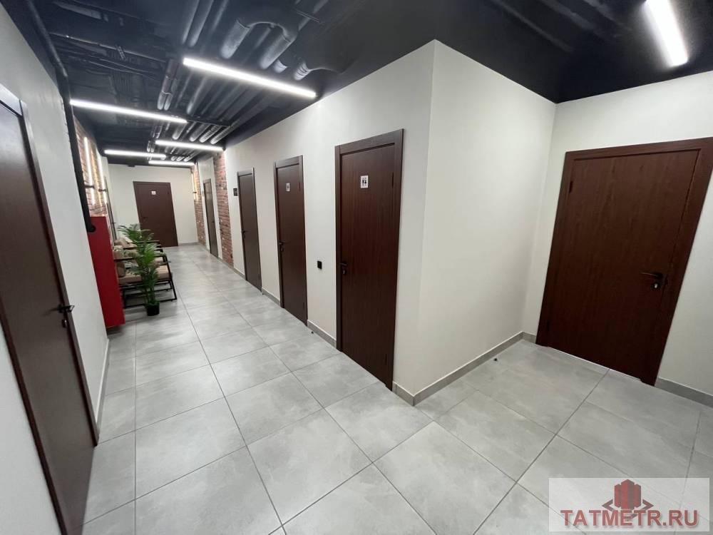 Продажа / Коммерческая / Office, Казань, 27 499 000 Продается офис по адресу Г.Кариева д.6, ЖК ХХI век. основные характеристики: — 3 входа (два с первой линии, один со... - 9